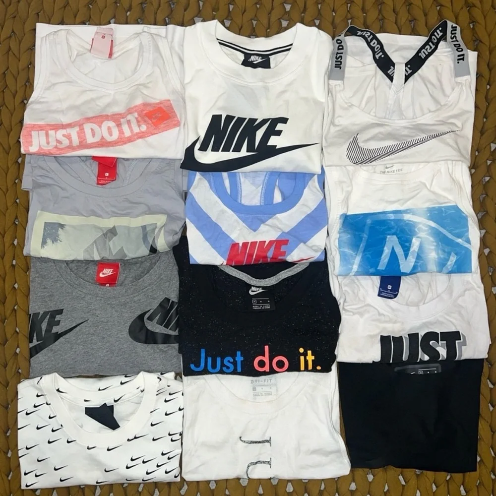 Nike Bundle - Picture 2 of 12